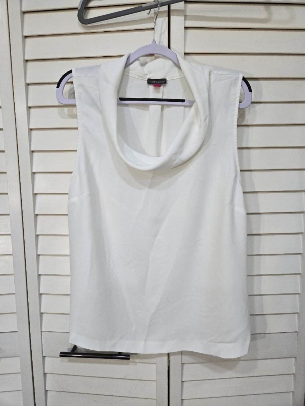 White Poly Blouse, Vince Camuto, size XL, Good Condition